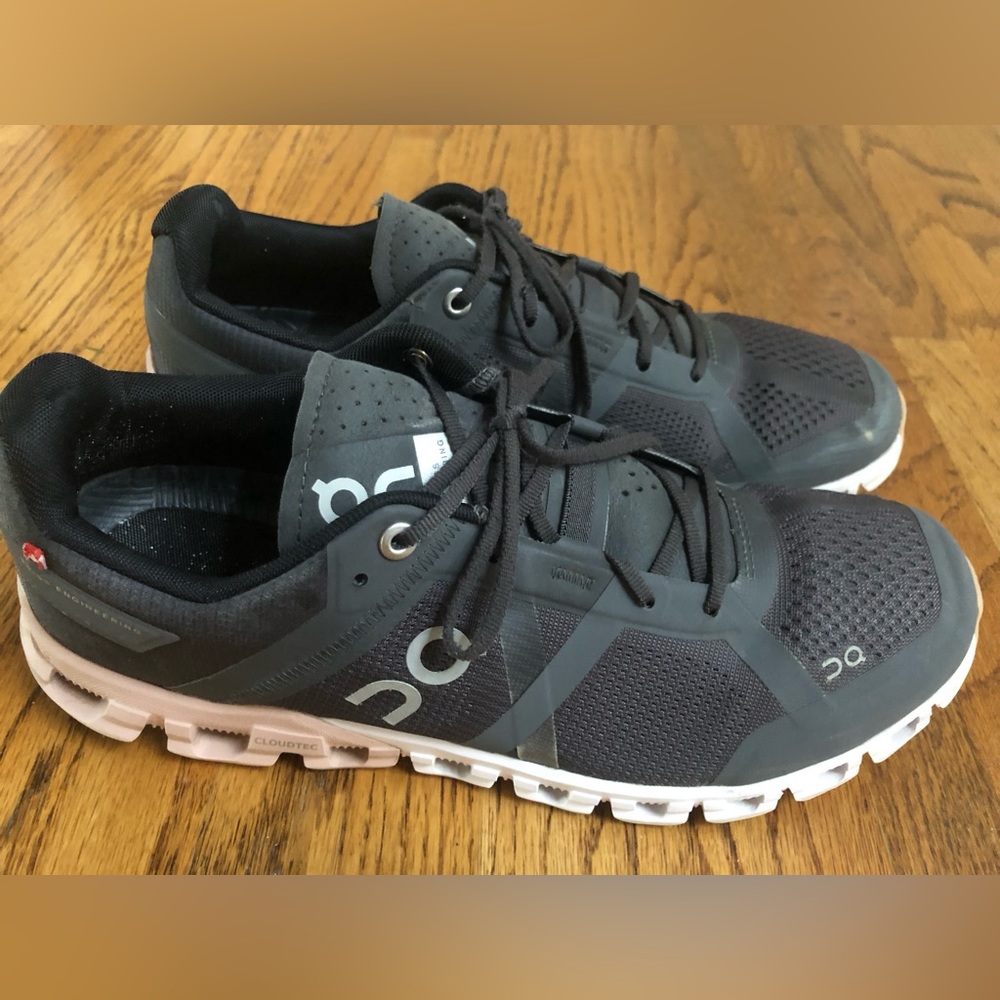 On Cloud Grey Sneakers Size 9.5